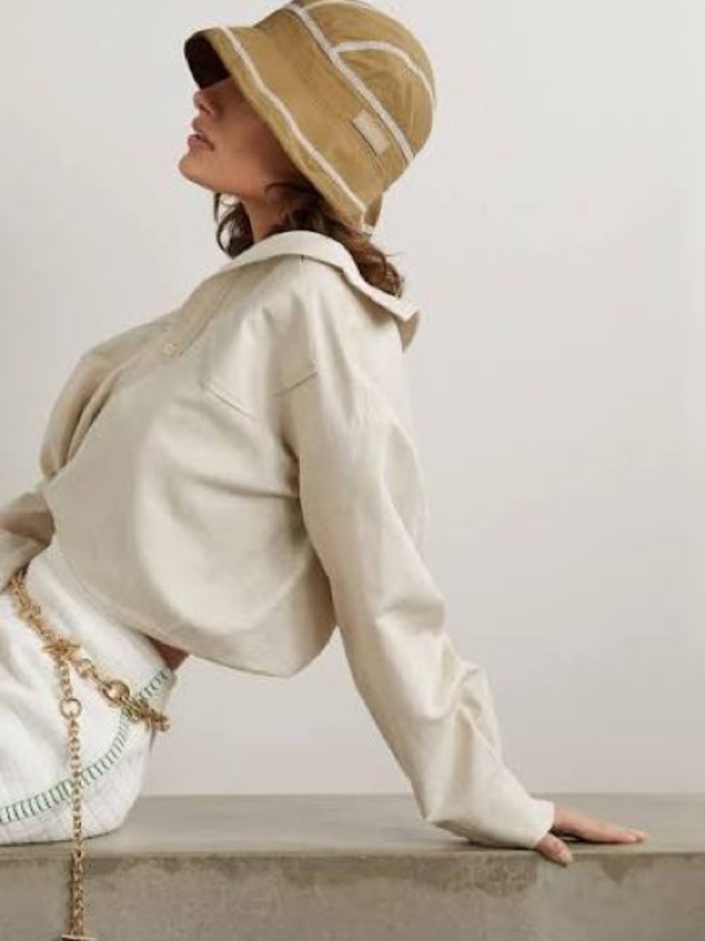 EUC Jacquemus Le Bob Frescu Topstitched Shell Bucket Hat